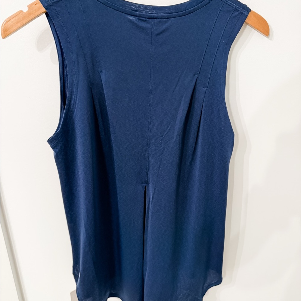 Lululemon Lightweight Split Back Training Tank NWT - image 2